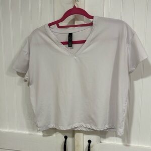 Kyodan short sleeve, crop, v-neck, ultra soft, active T-shirt size M